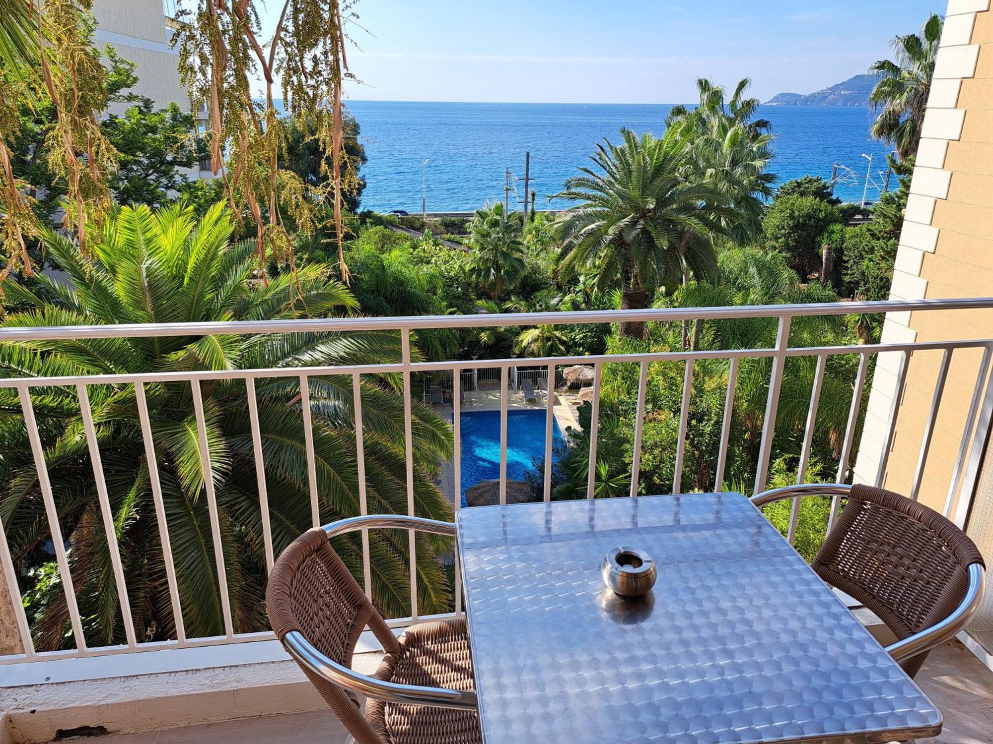 Residence Veles Plage Кан Екстериор снимка