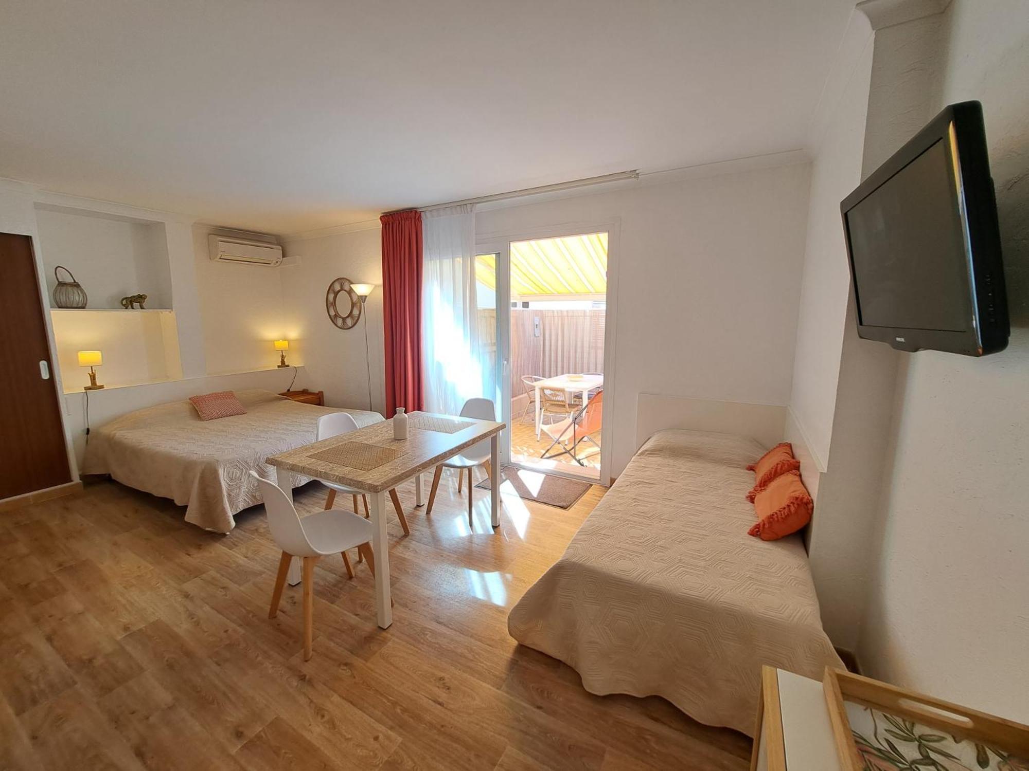 Residence Veles Plage Кан Екстериор снимка