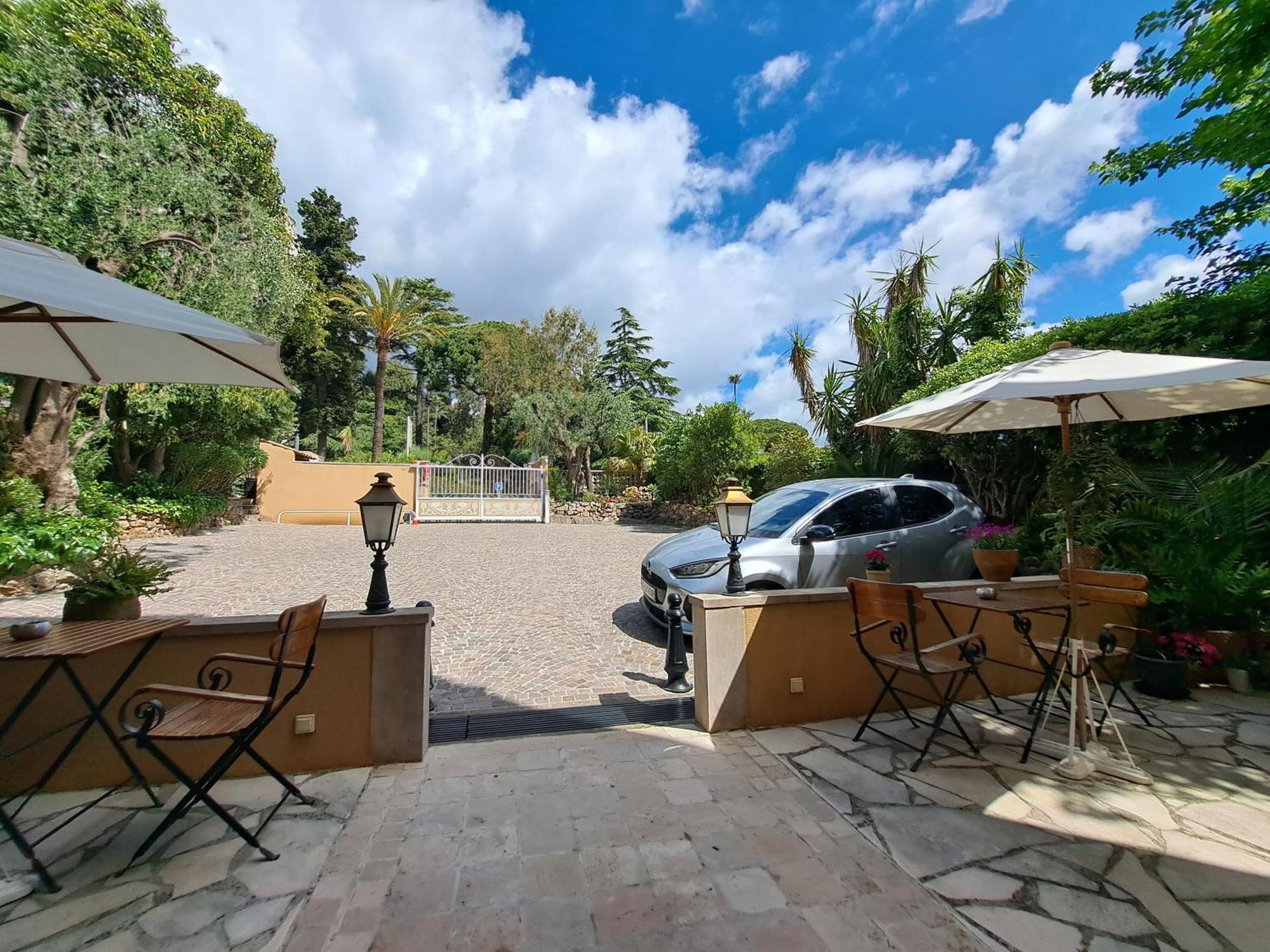 Residence Veles Plage Кан Екстериор снимка
